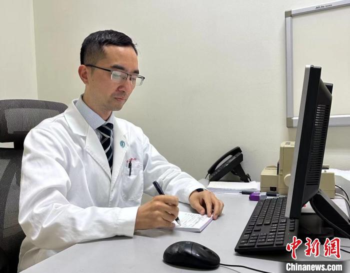 专家：HIV感染者出现神经精神症状勿讳疾忌医